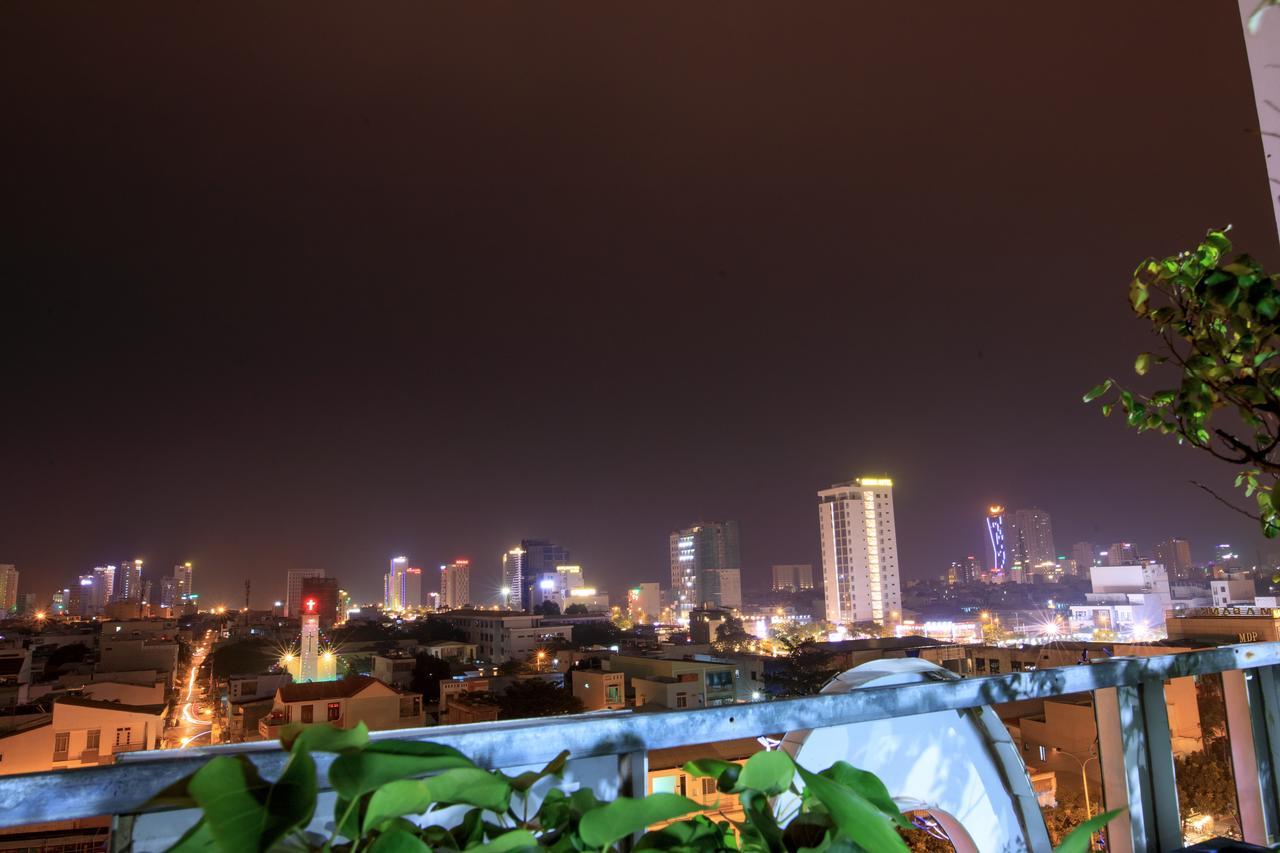 Cong Thuong Hotel Дананг Экстерьер фото